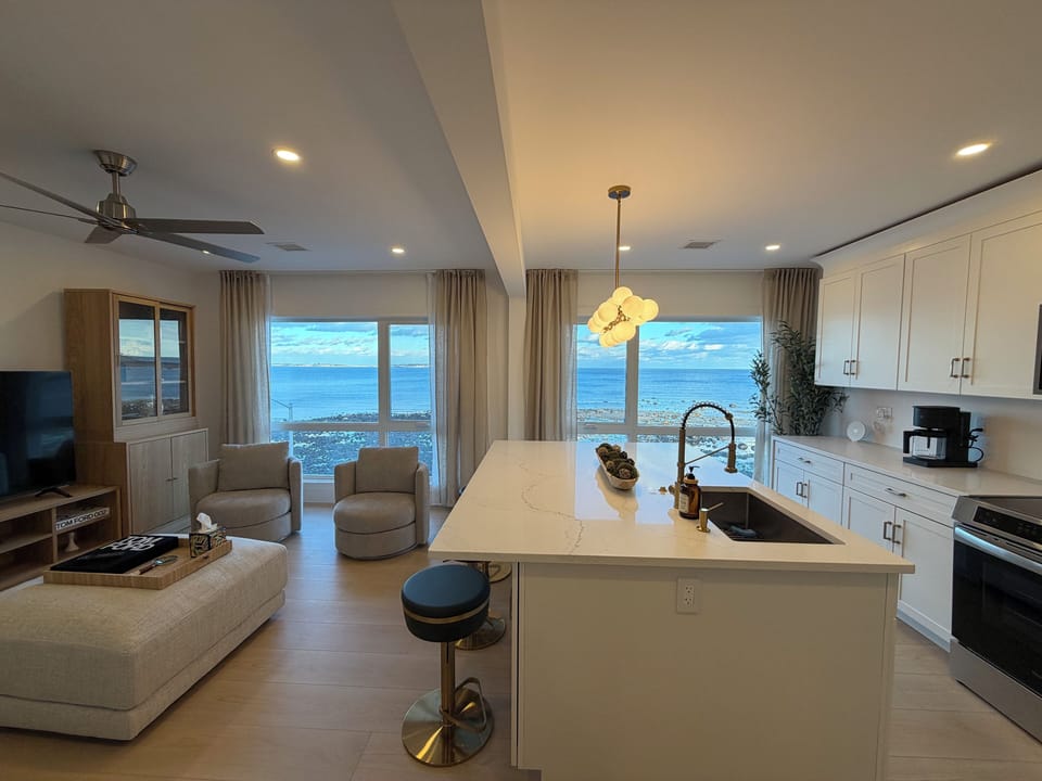 Kitchen/living