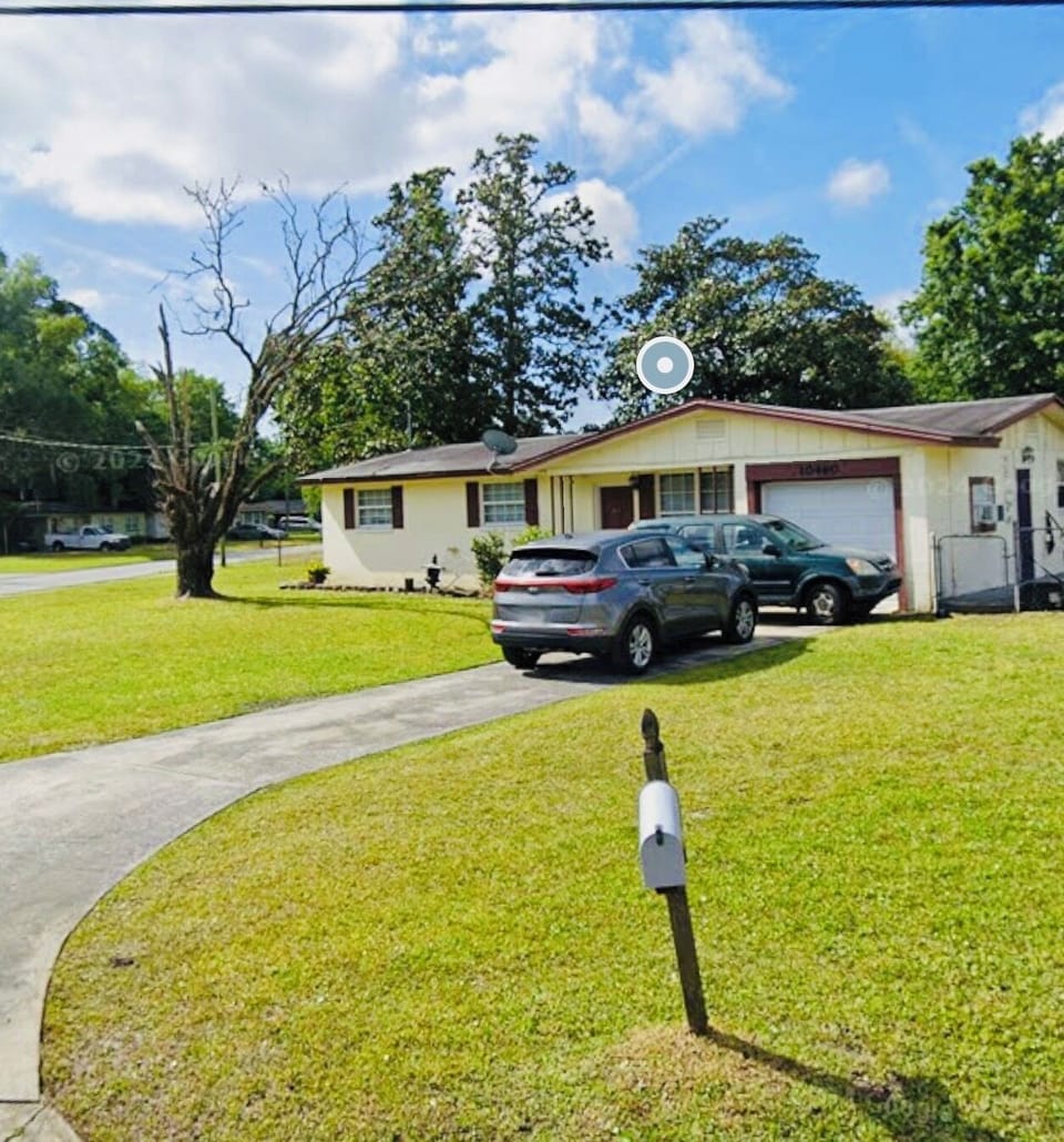 Very Large front and fenced backyard