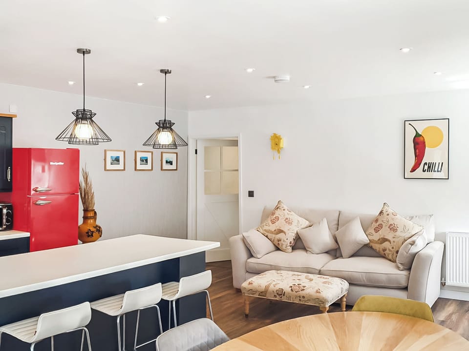 Open plan living space | Cornish Hamlet - Station House - Cornish Hamlet, Falmouth