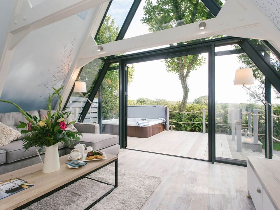 Glass Lodge