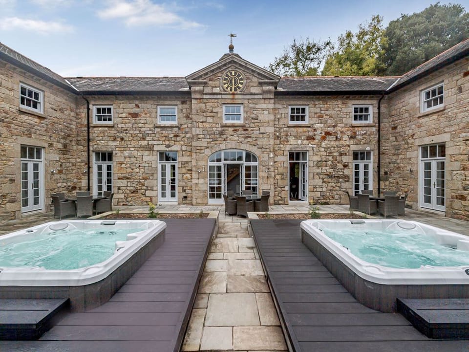 Coach House