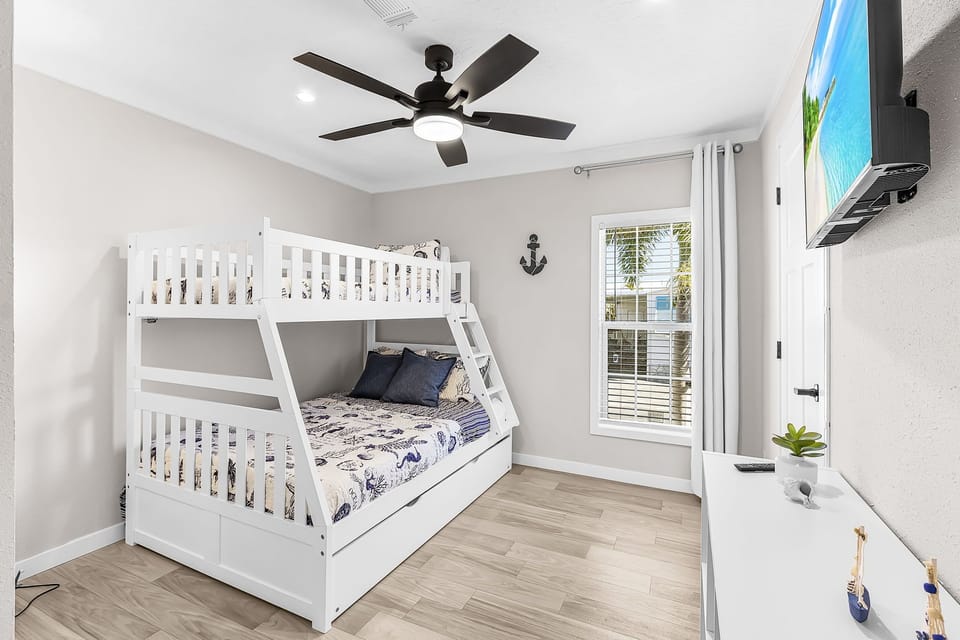 Bunk with Full Size Bed and Twin Size Bed and Twin Size Trundle