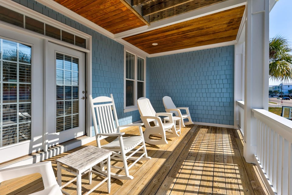 Main Living Area Deck - Main Living Room Deck, 2nd Floor