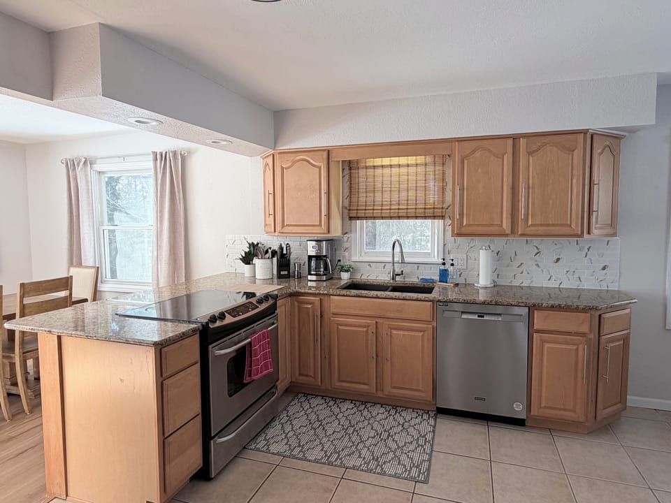 Full kitchen with everything needed to feel at home