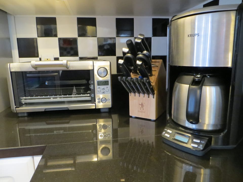 Toaster Over, Auto-Drip Coffee Maker