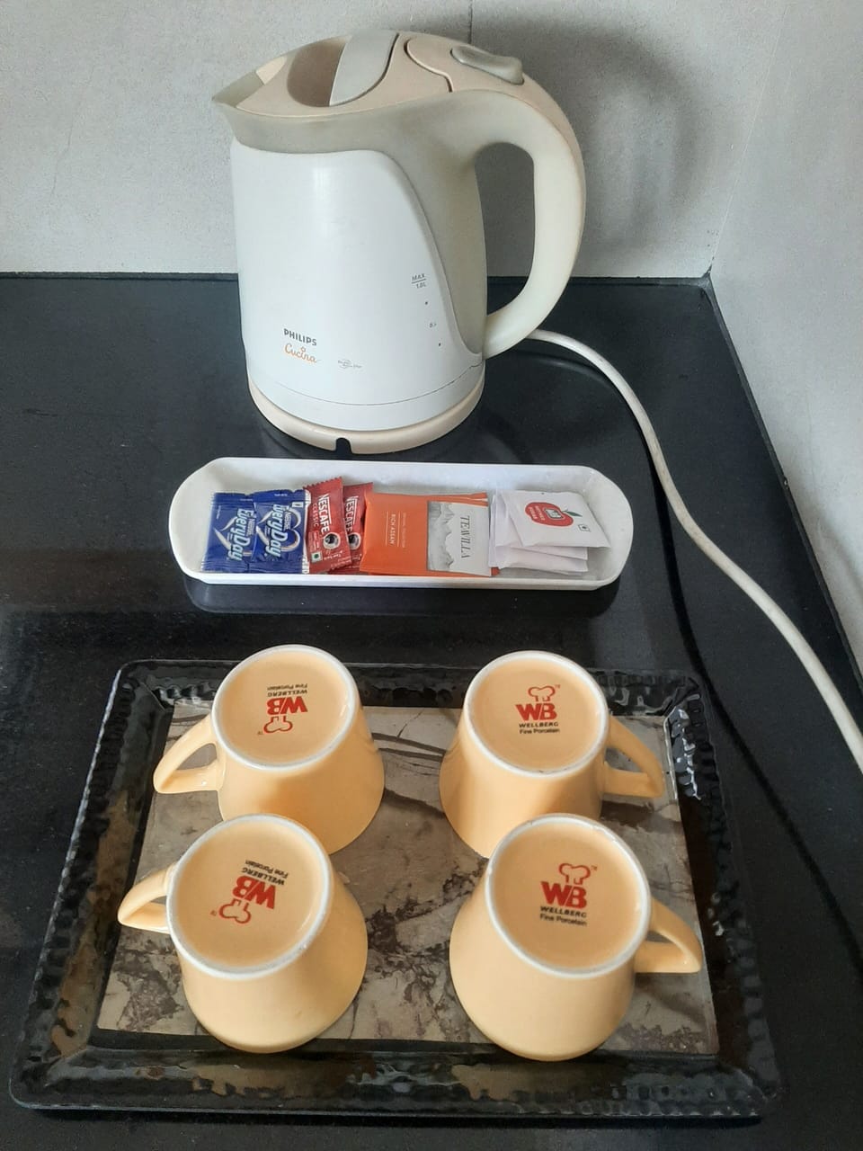 Electric Kettle with Tea & Cofee Essentials 