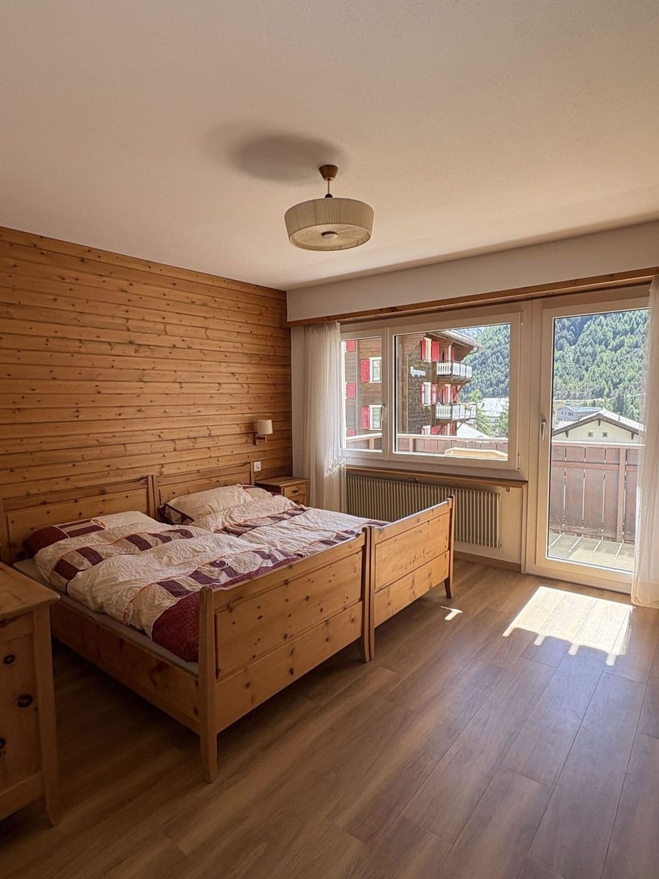 Flooring, Wall, Floor, Wood, Interior Design, Wood Flooring, Brown, Room, Wood Stain, Ceiling