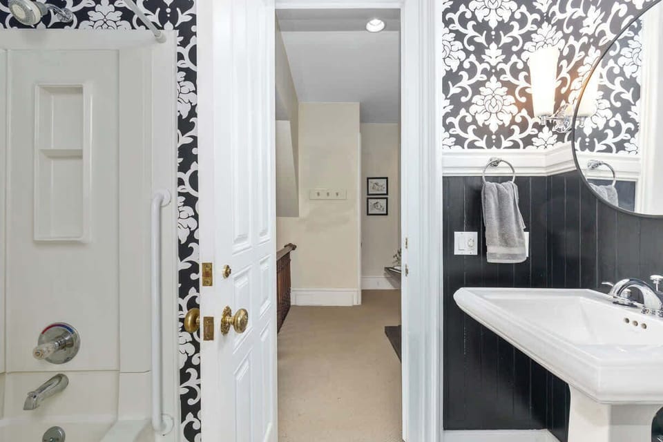 Full bathroom off kitchen