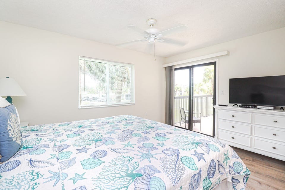 St. Augustine Beach Rentals Master Bedroom