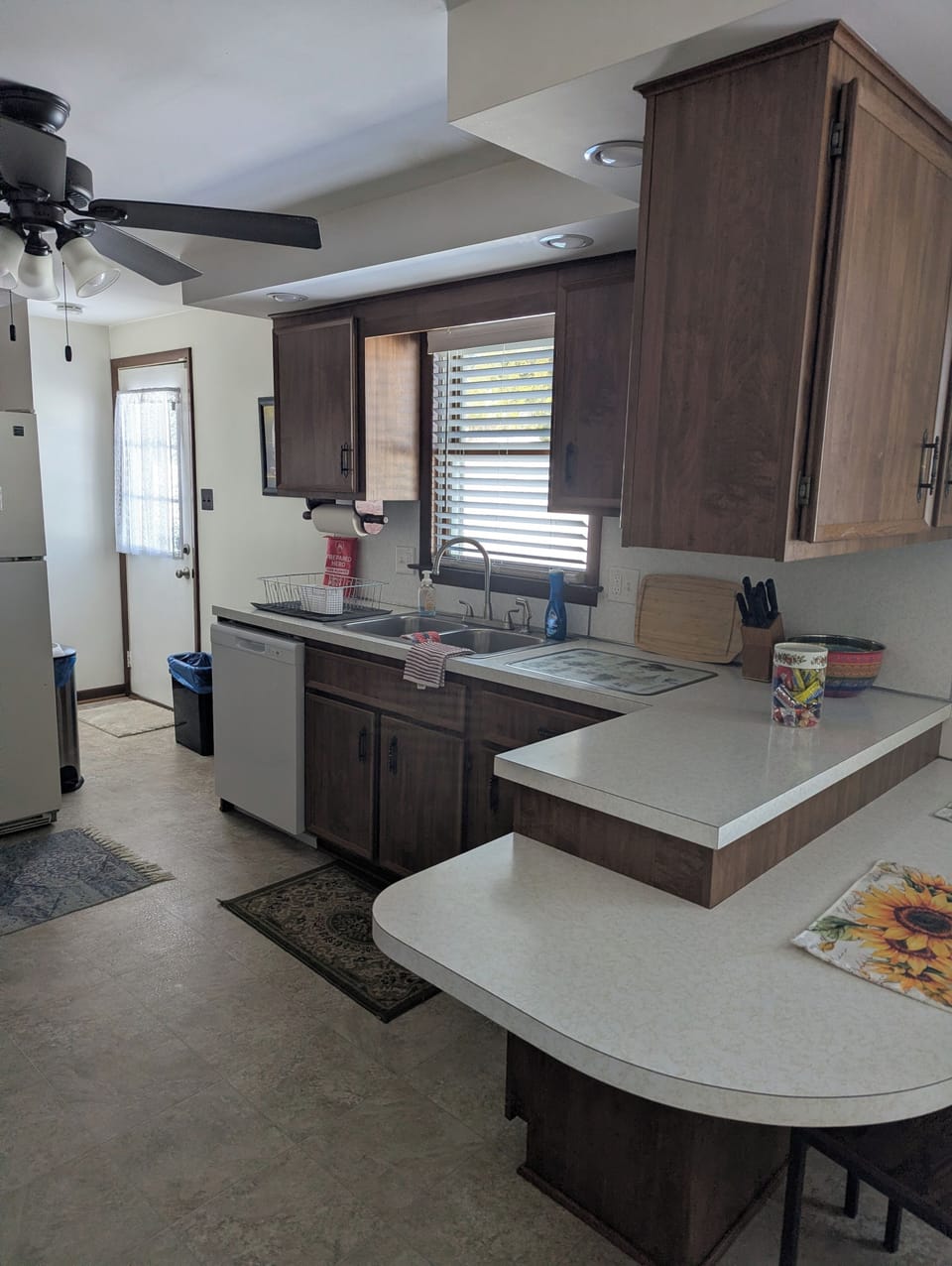 Large kitchen with dishwasher