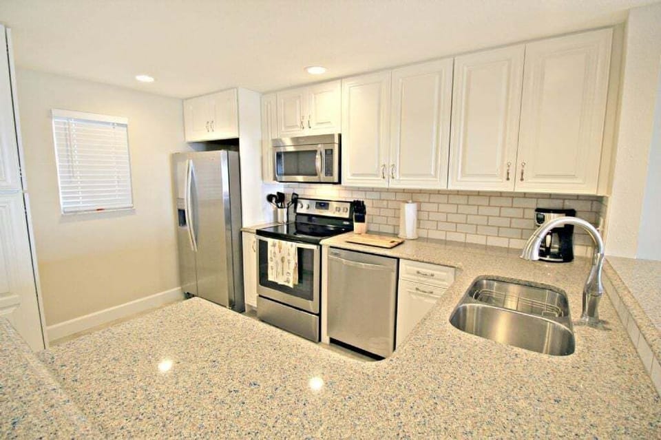 St. Augustine Ocean Front Rentals Kitchen