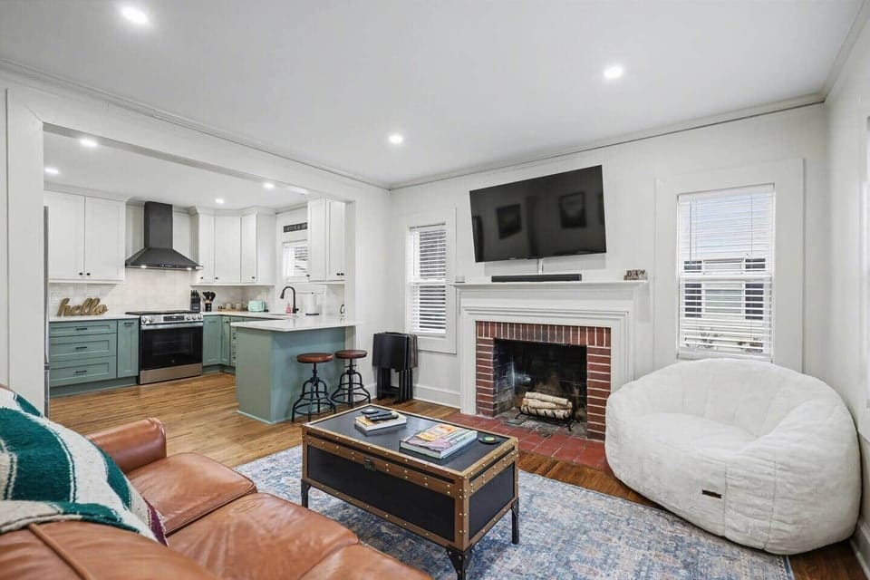 Spacious family room for relaxing together
