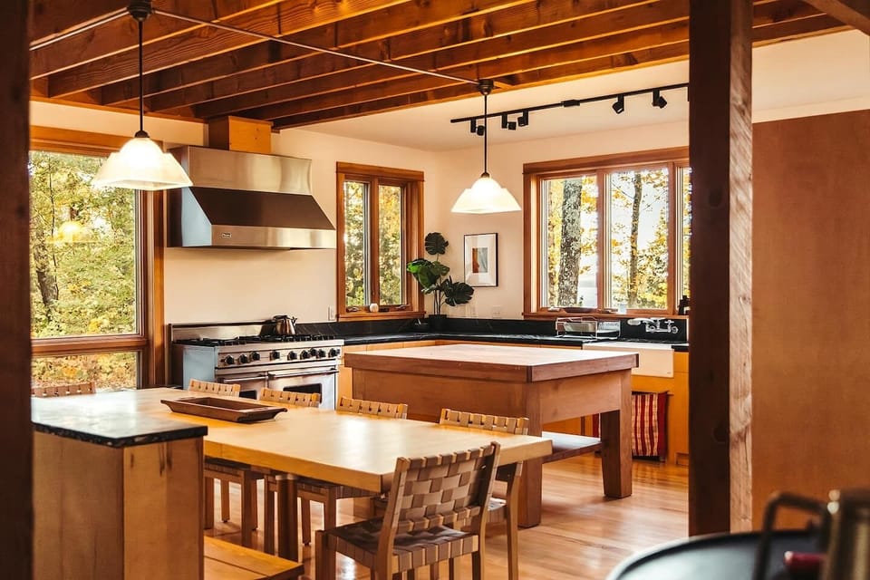 Chefs kitchen with viking range and subzero fridge.