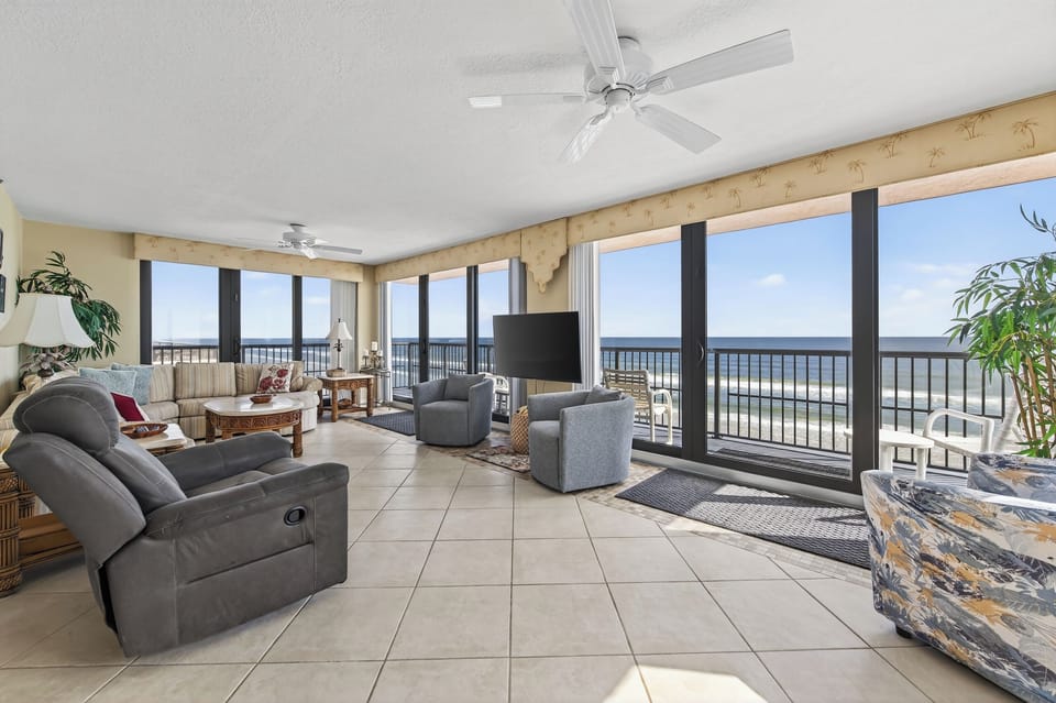 Oceanfront seating with unbeatable views—pure relaxation.