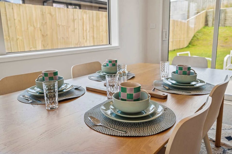 Enjoy at meal at the dining table.