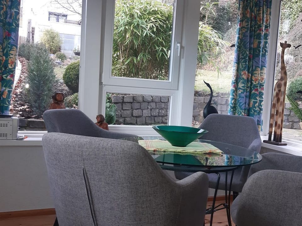 Vacation apartment with beautiful conservatory on the ground floor - Ferienwohnung Am Ölsbach Apartment in Siegen