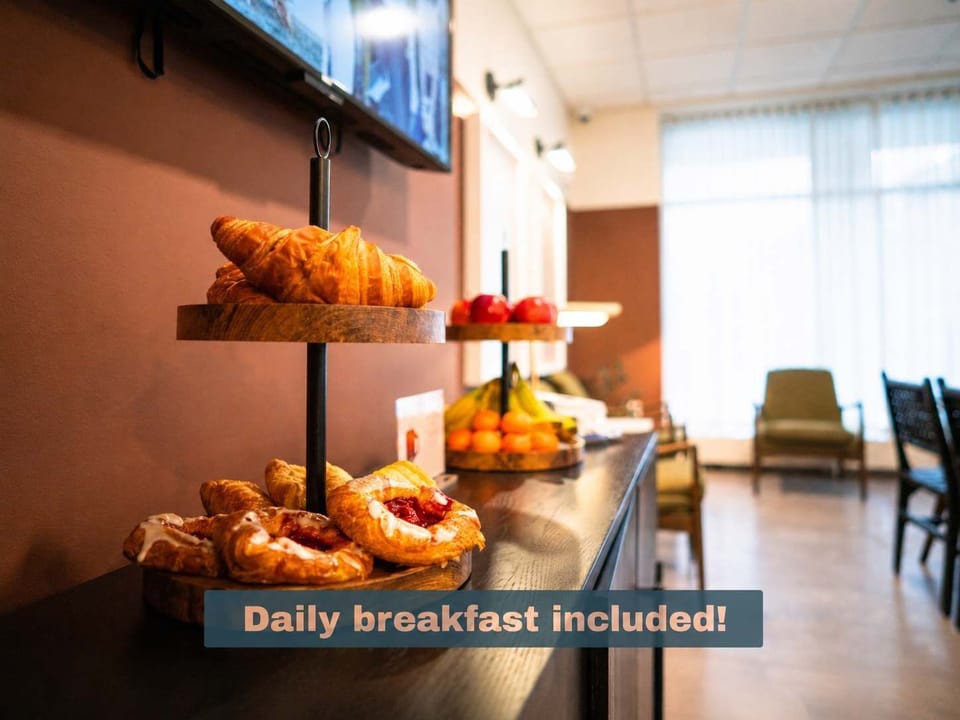 Daily breakfast included!
