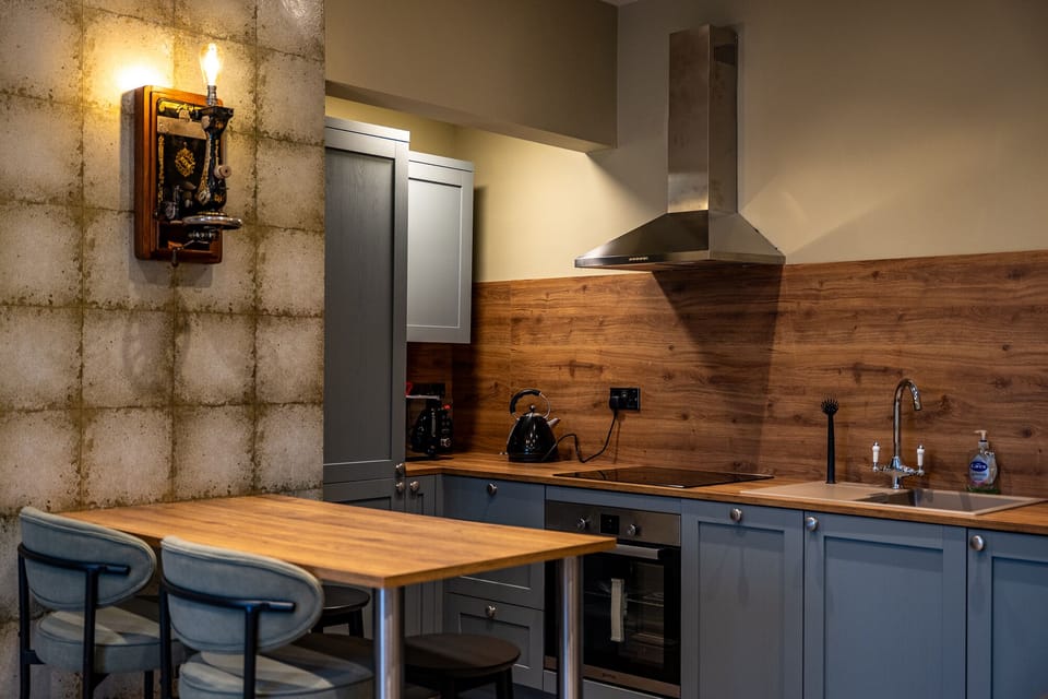 #4 Dining Room