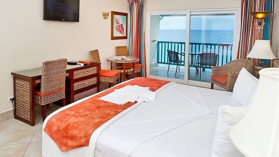Comfortable Unit with King size bed