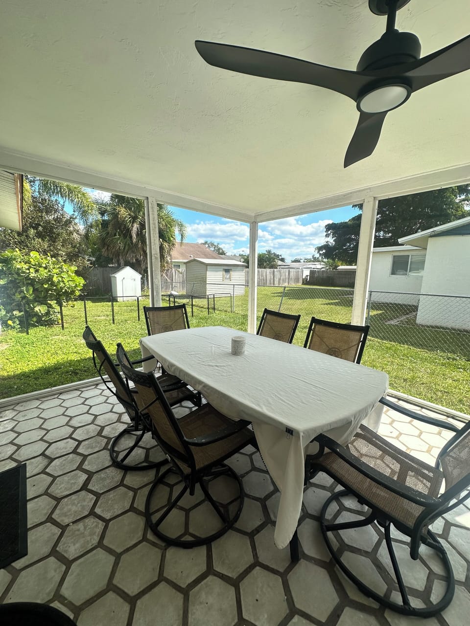 Outdoor dining