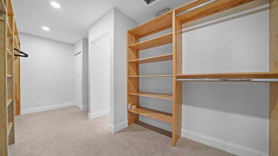 Large walk in closet!