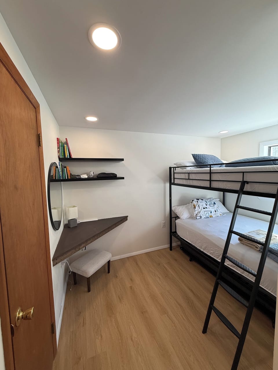 Bunk room, fun for children. Dual full size mattresses along with trundle.