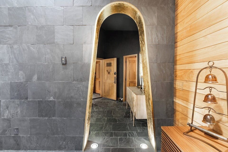 Unique doorframes