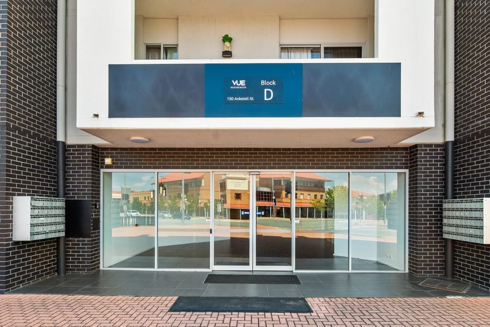 Entrance / Reception