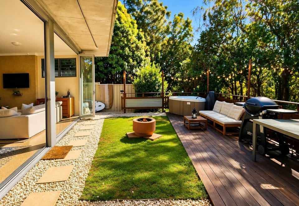 Courtyard Outside Spa BBQ