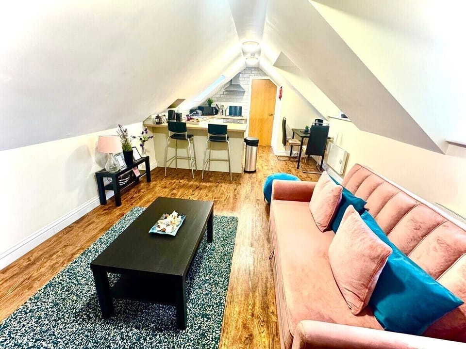 Living Room / Lounge