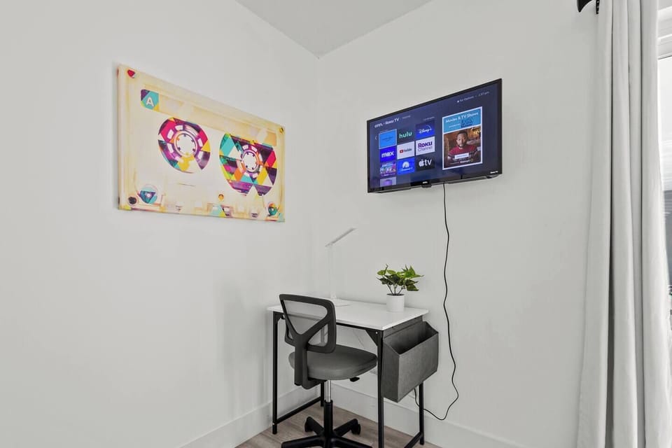 Do you need some focus time during your stay? Sit on this desk in the master bedroom 