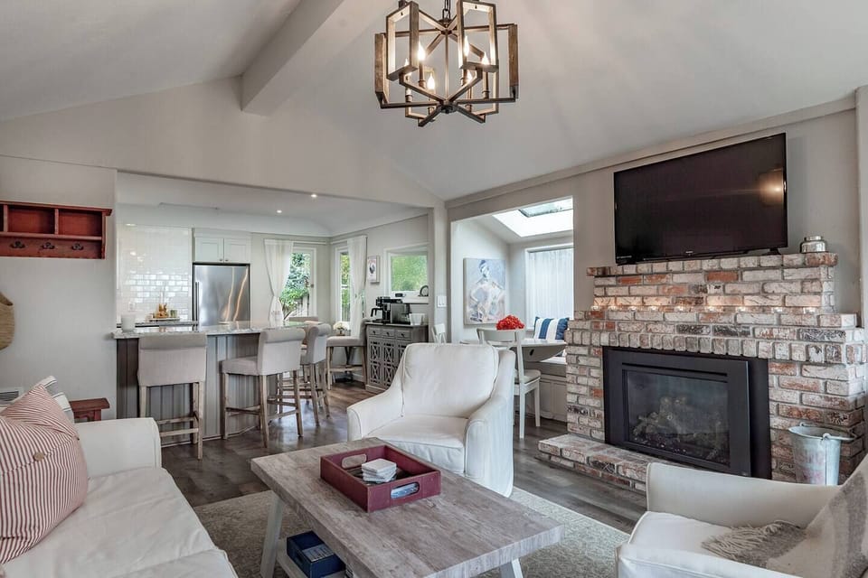 Family Room & Kitchen