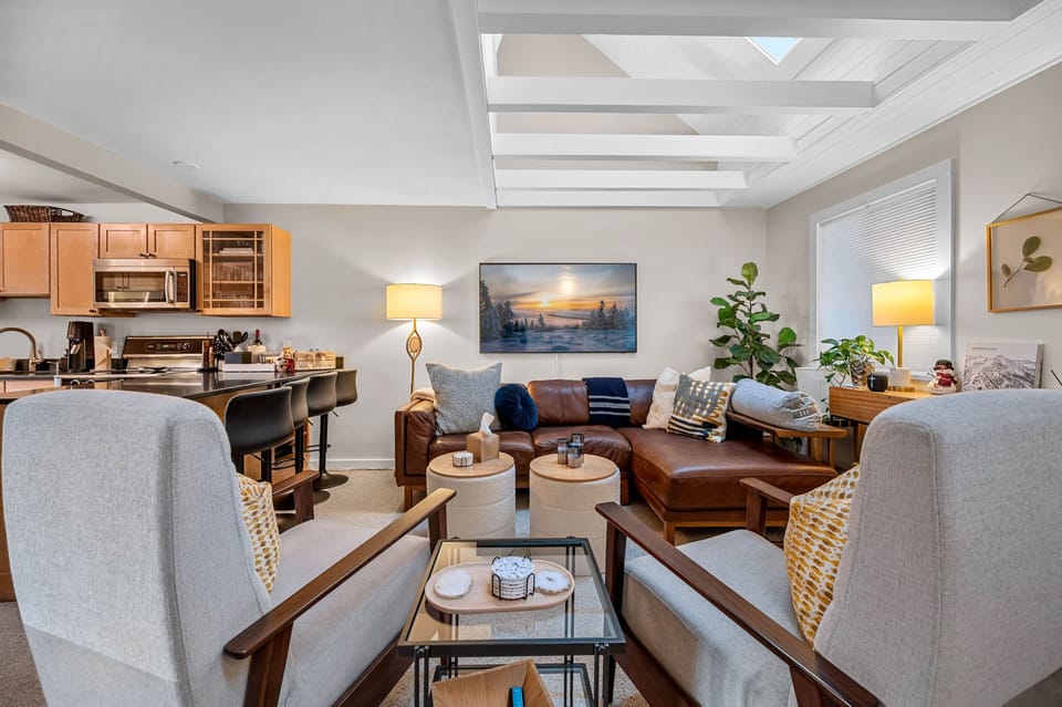 76 Sugarbush unit 7-2