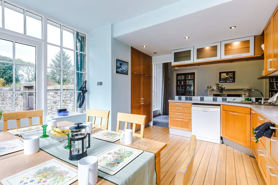 Bright Kitchen: Enjoy delightful meals with scenic views and ample space for family gatherings!