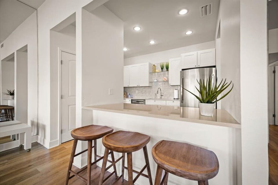 Kitchen Bar