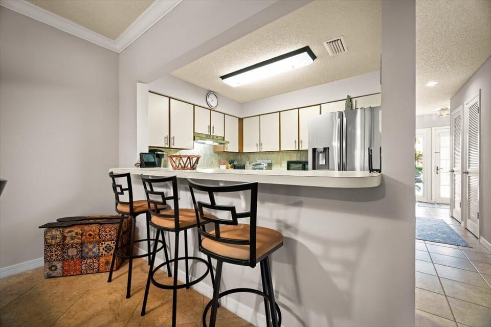 Kitchen Bar