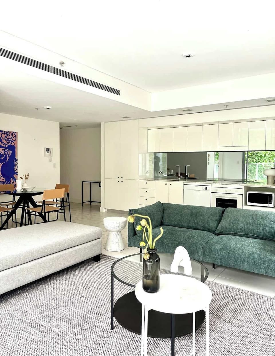 Living and Lounge