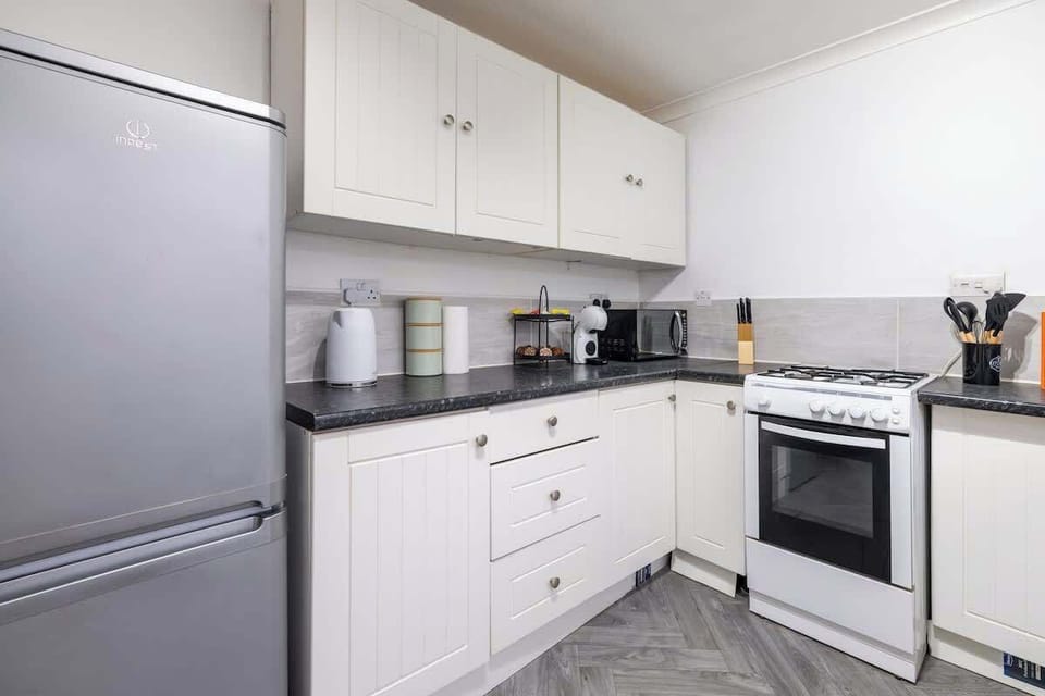Sleek and practical kitchen space