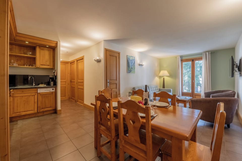 Kitchen and dining area