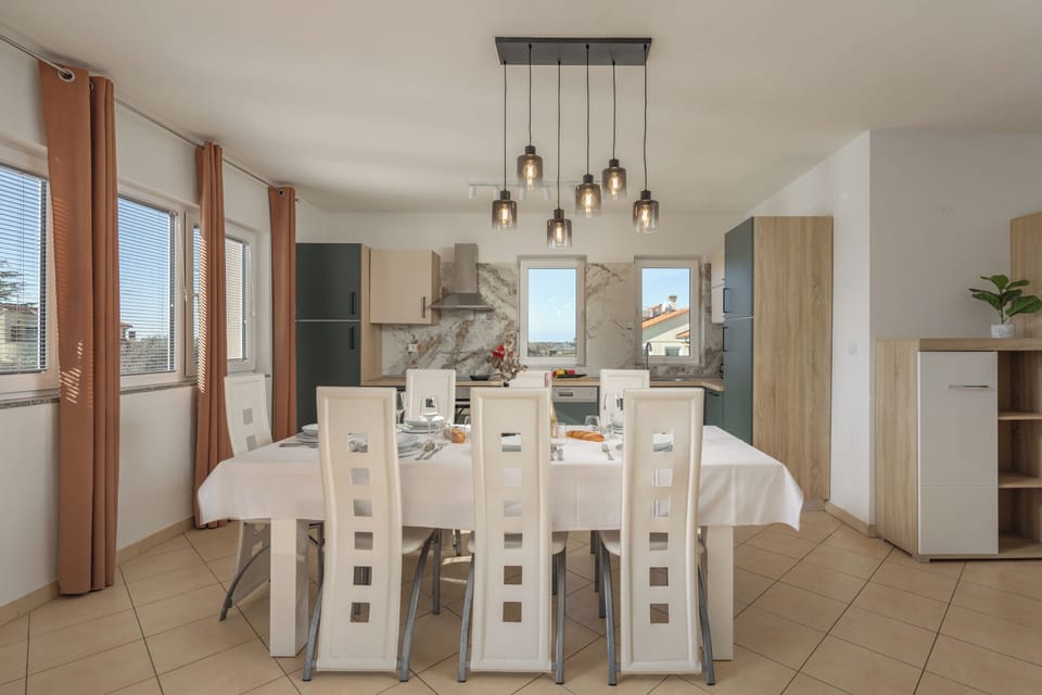 Kitchen and dining area