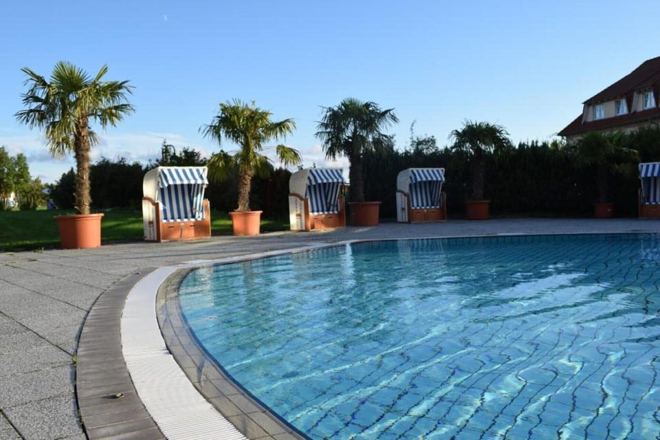 Hotel Swimming Pool