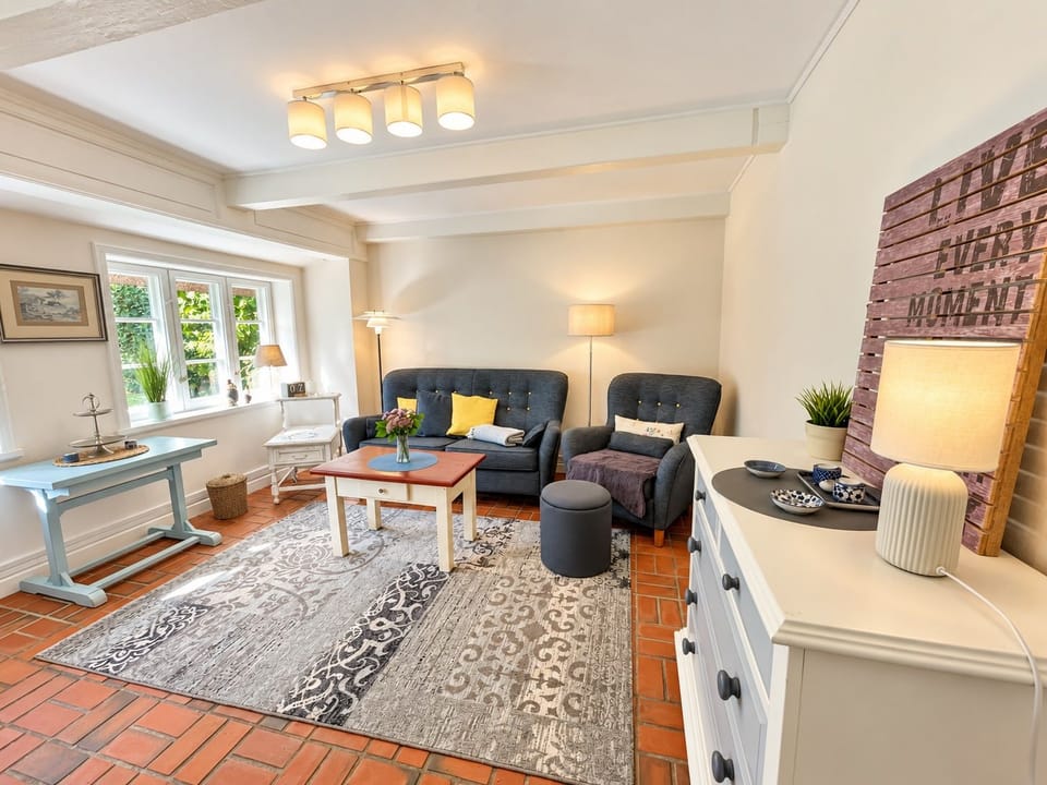 Vacation home Hansen Hof 4 with garden, terrace and modern furnishings in Tinnum House in Westerland