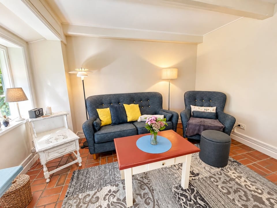 Vacation home Hansen Hof 4 with garden, terrace and modern furnishings in Tinnum House in Westerland