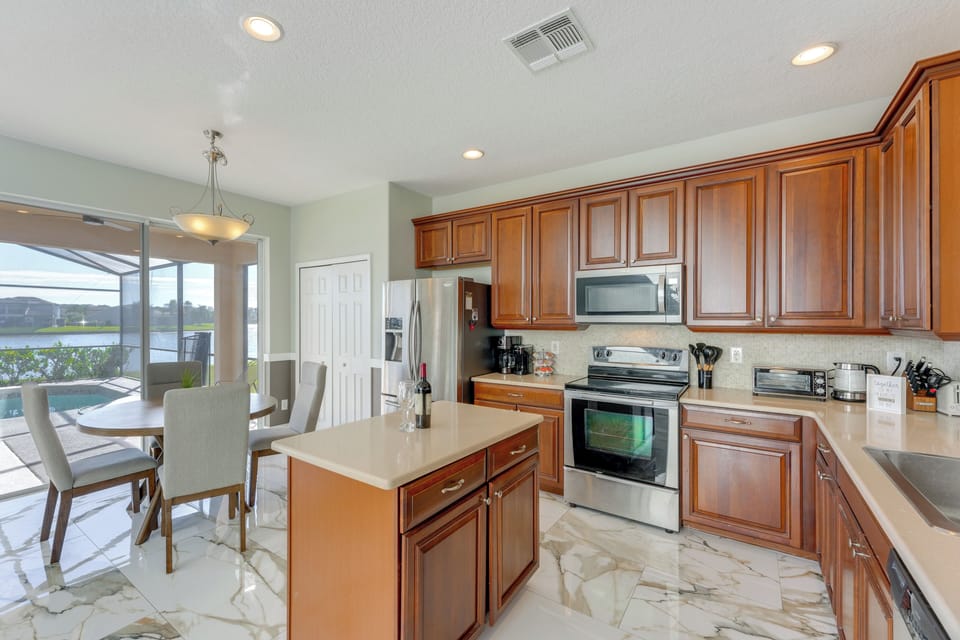 Kitchen | 1st Floor