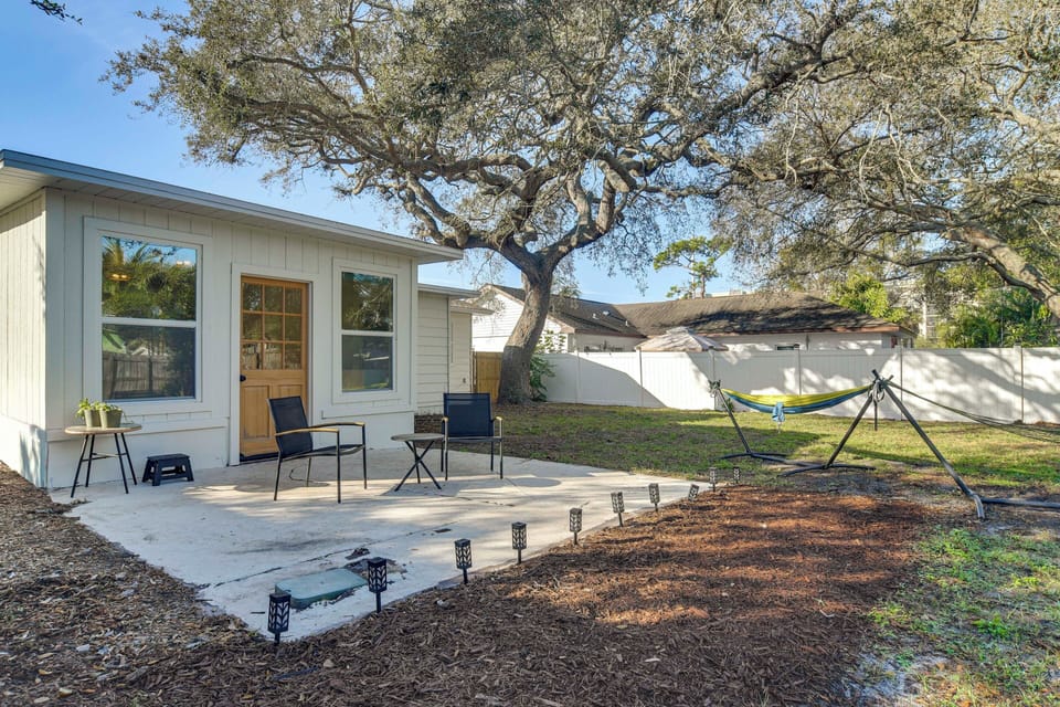 Patio & Yard