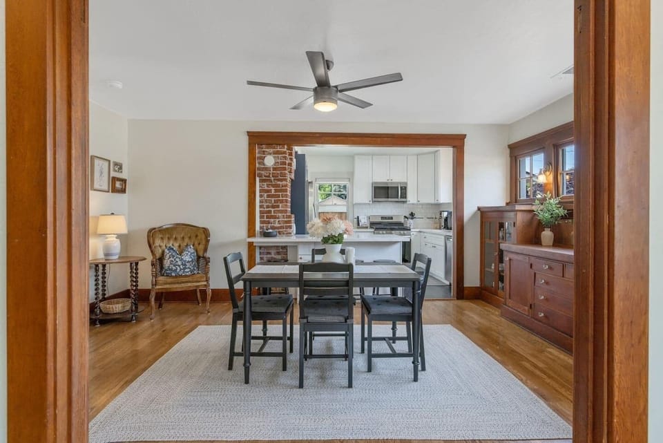 16 web or mls 713A9677