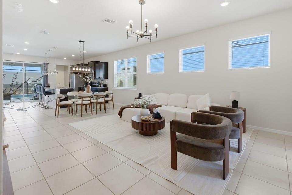 4-web-or-mls-3341LilacWay-4