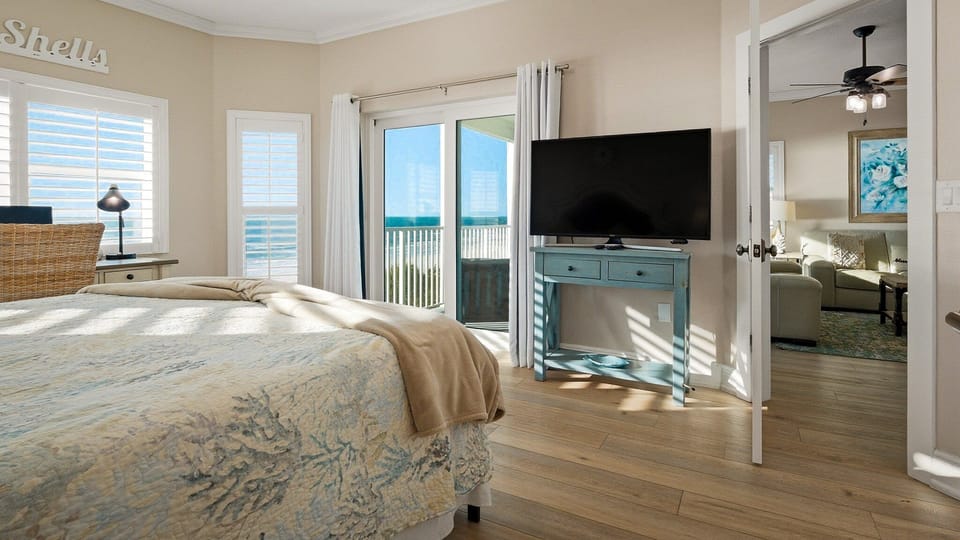 Jeff and Gina Properties - On The Rocks 3 (OTR-3) - Indian Rocks Beach - 3 Bedroom - 2 Bathroom - Gulf Waterfront - Beach Front - Outside Pool