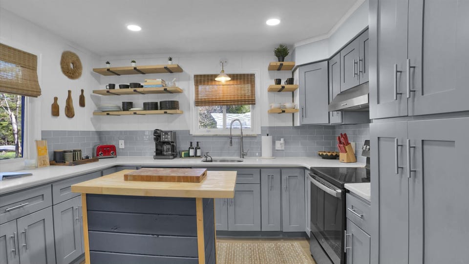 Spacious Gourmet Kitchen with Open Layout