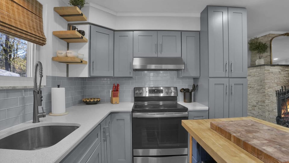 Fully Renovated Chef’s Kitchen with Stainless Appliances